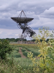 Radio telescope